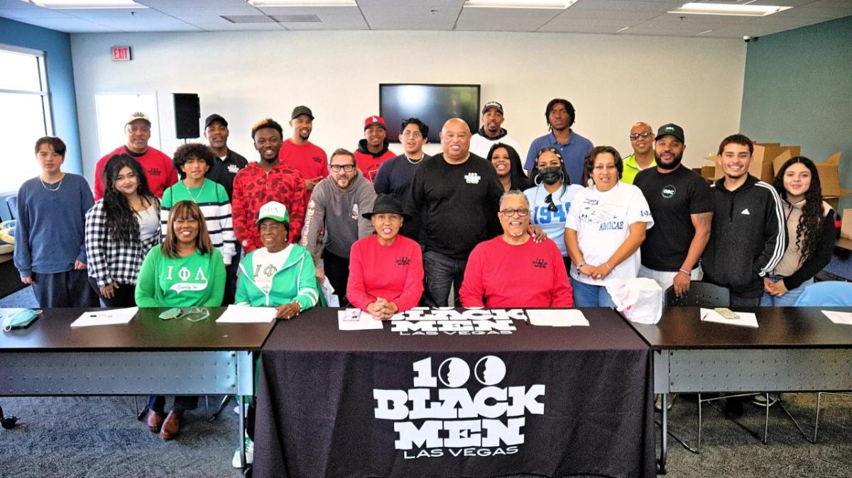 group photo at 100 Black Men event