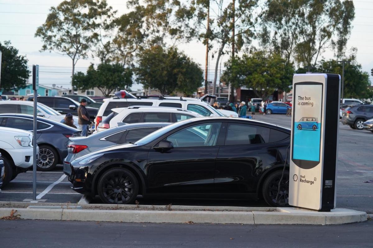 AEG’s LA Galaxy and Dignity Health Sports Park have delivered more than 954,000 miles to electric vehicle (EV) drivers that have used Volta’s EV charging stations at the stadium. 