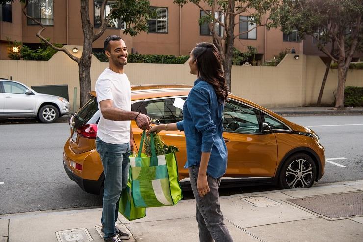Individuals who may not have had access to a car as a means to generate income now have that option through Maven Gig. Maven Gig provides access on a weekly rental basis for use in different gigs, such as grocery delivery.