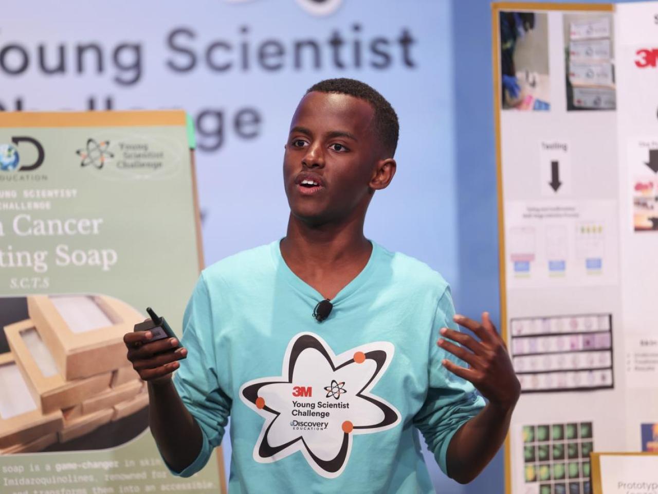 Herman Bekele, winner of the 3M 2023 Young Scientist Award.