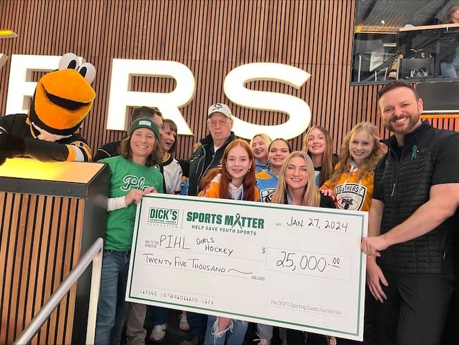 $25,000 Sports Matter Grant for the girls’ division of the Pennsylvania Interscholastic Hockey League.