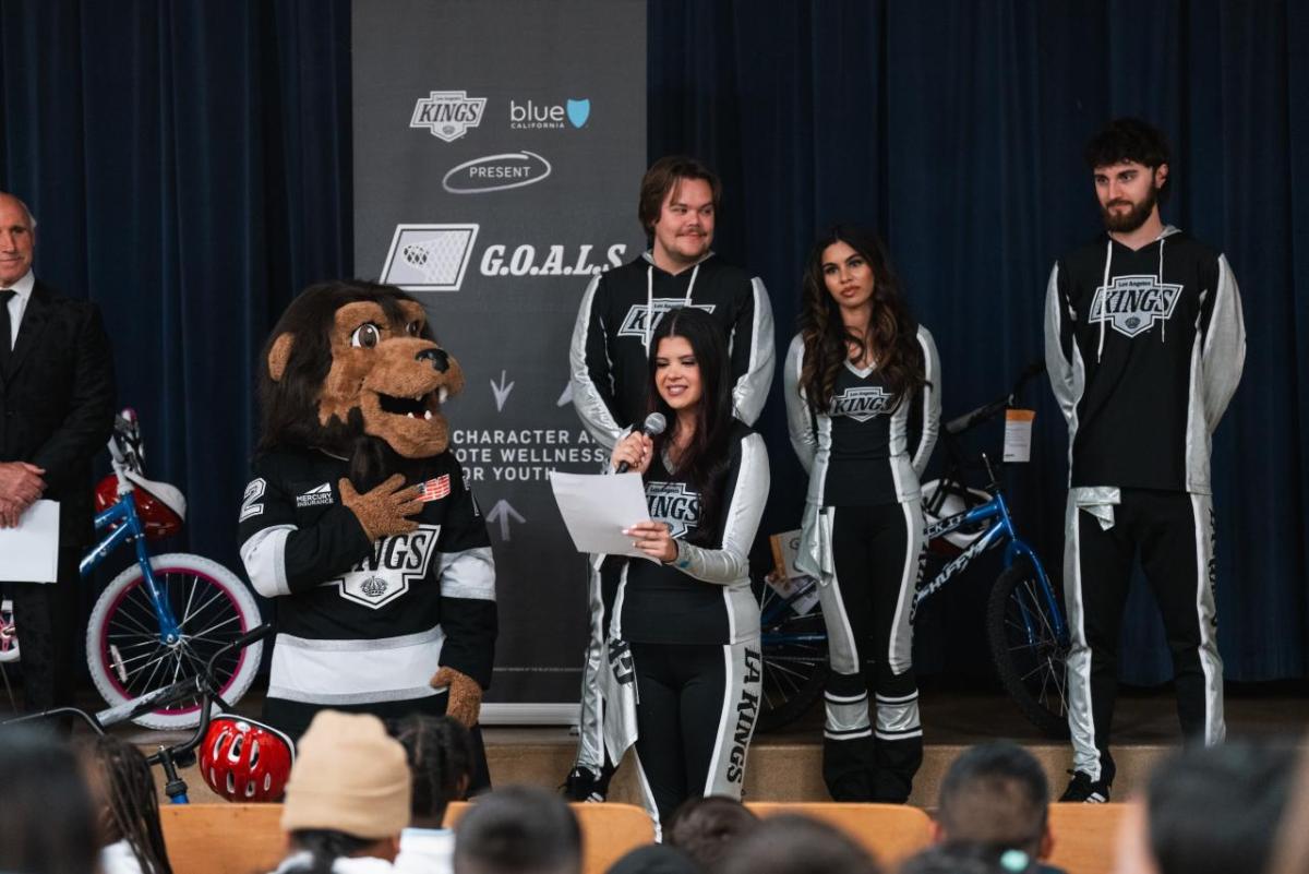 Members of the LA Kings Ice Crew and mascot Bailey greeted the students.