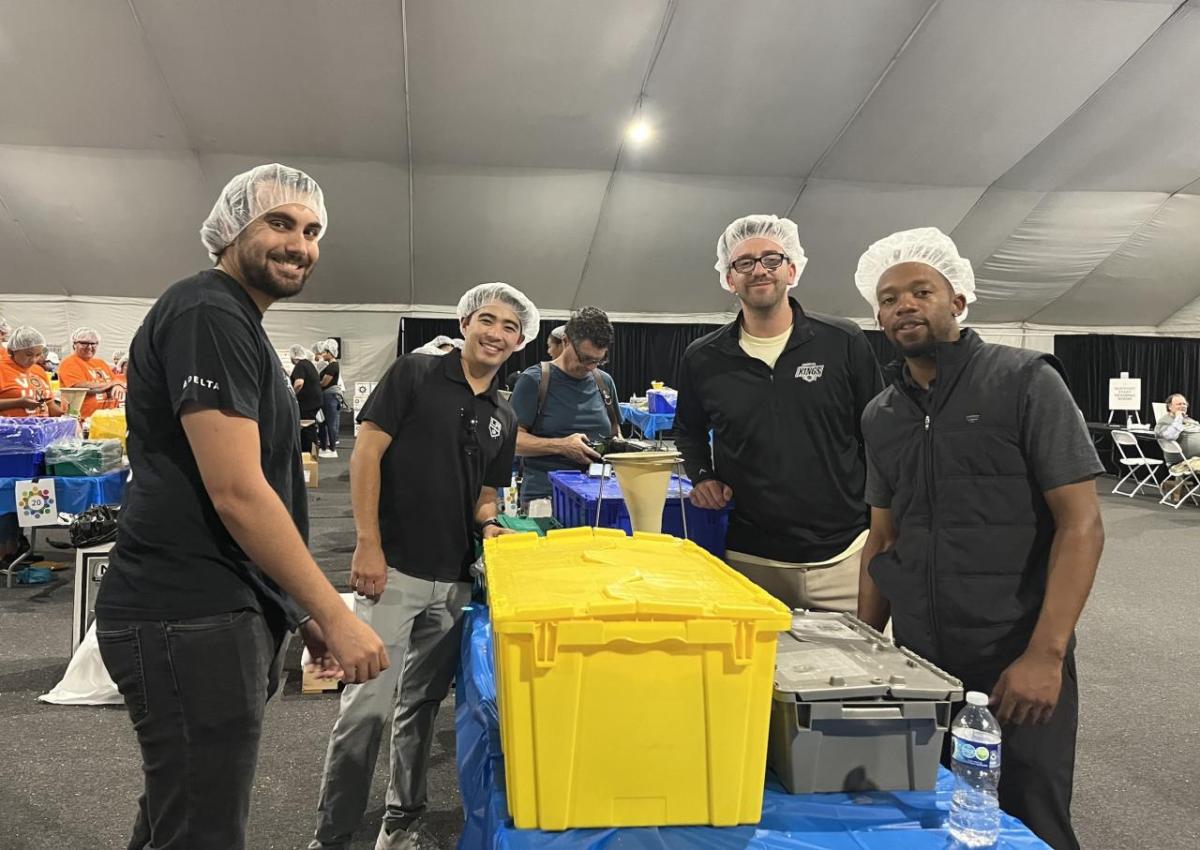 LA Kings employee volunteers assembled 400,000 Meals for Southern California Families in honor of September 11 National Day of Service and Remembrance.