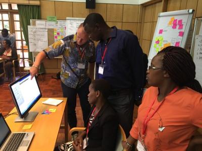 Tor Vagen, head of ICRAF’s Geoscience Lab demonstrating land health data on the dashboard to Dr Fred Omengo from Kenya Wildlife Service. Photo: World Agroforestry Centre/Sabrina Chesterman