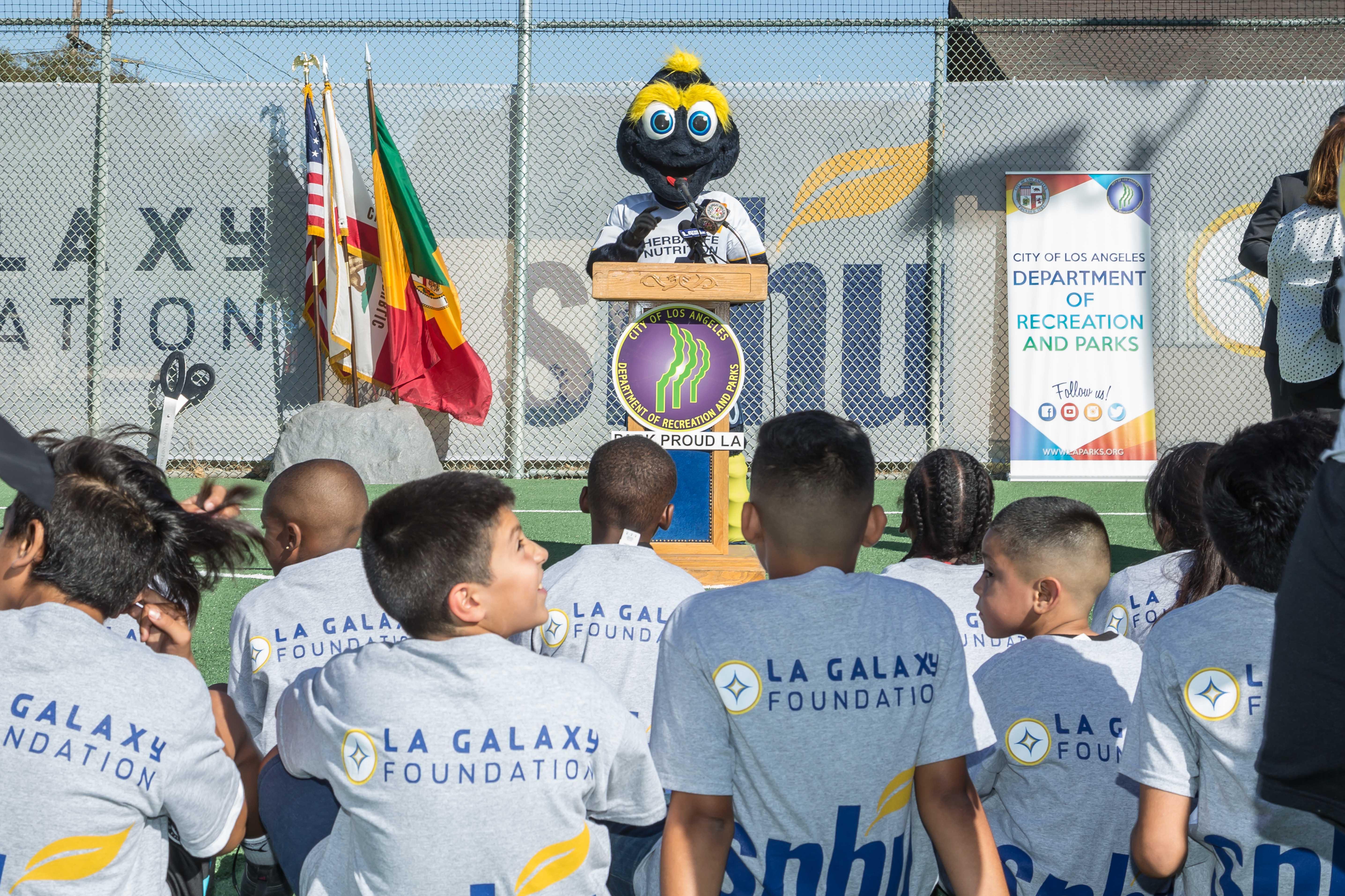 LA Galaxy mascot Cozmo greets the crowd at the unveiling of the LA Galaxy and Southern New Hampshire University’s new mini-pitch at 109th Street Recreation Center in Watts, Los Angeles on October 11, 2017.